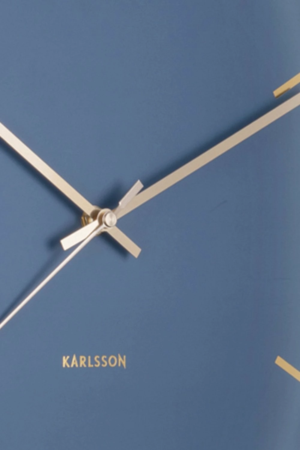 The Home Collection Wall Clock Globe In Dark Blue 5 The Home Collection Wall Clock Globe In Dark Blue