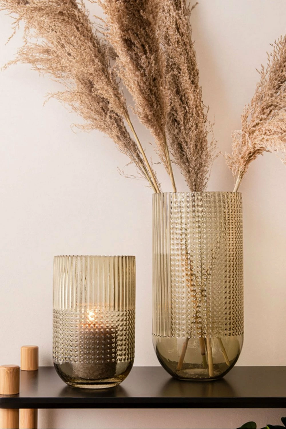 The Home Collection Attract Glass Vase Small - Moss Green 3 The Home Collection Attract Glass Vase Small - Moss Green