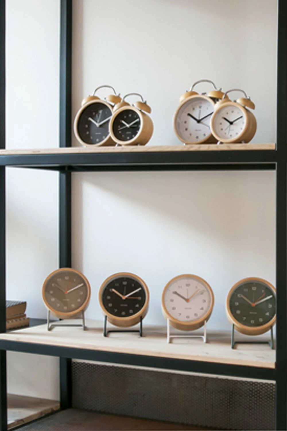 The Home Collection Alarm Clock Innate 5 The Home Collection Alarm Clock Innate