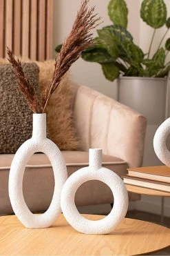 The Home Collection Vase Oval Ring - Ivory