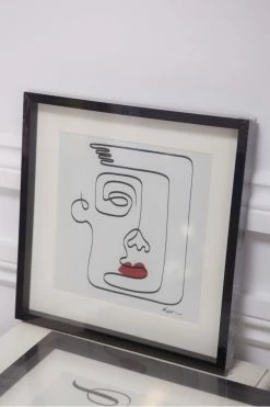 The Home Collection Square Face Print