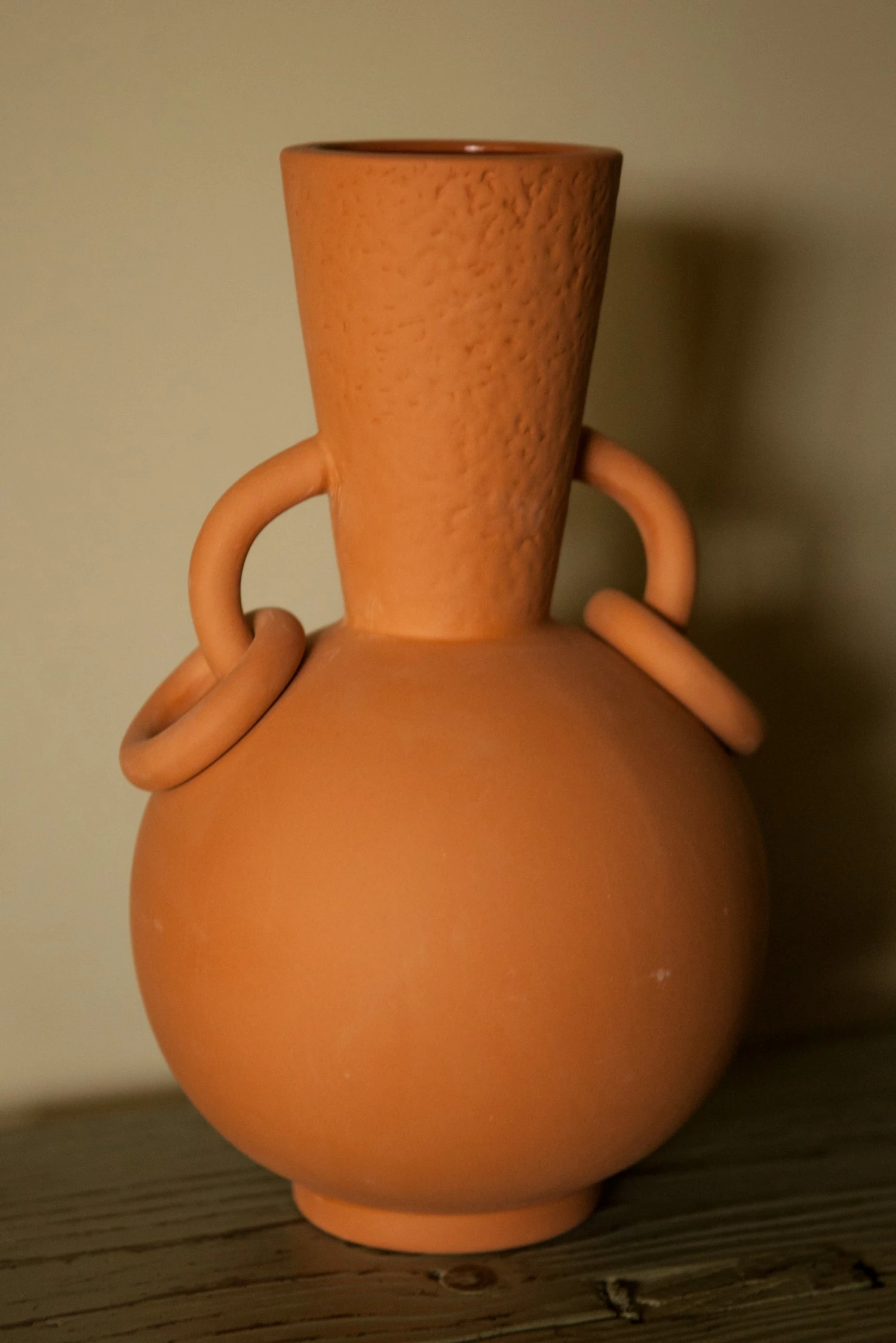 The Home Collection Terra Cotta Vase With Round Handle 6 The Home Collection Terra Cotta Vase With Round Handle
