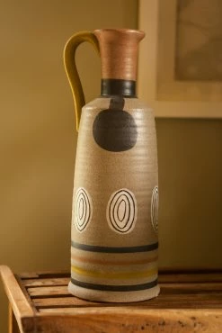 The Home Collection Natural Abstract Vase 6 The Home Collection Natural Abstract Vase