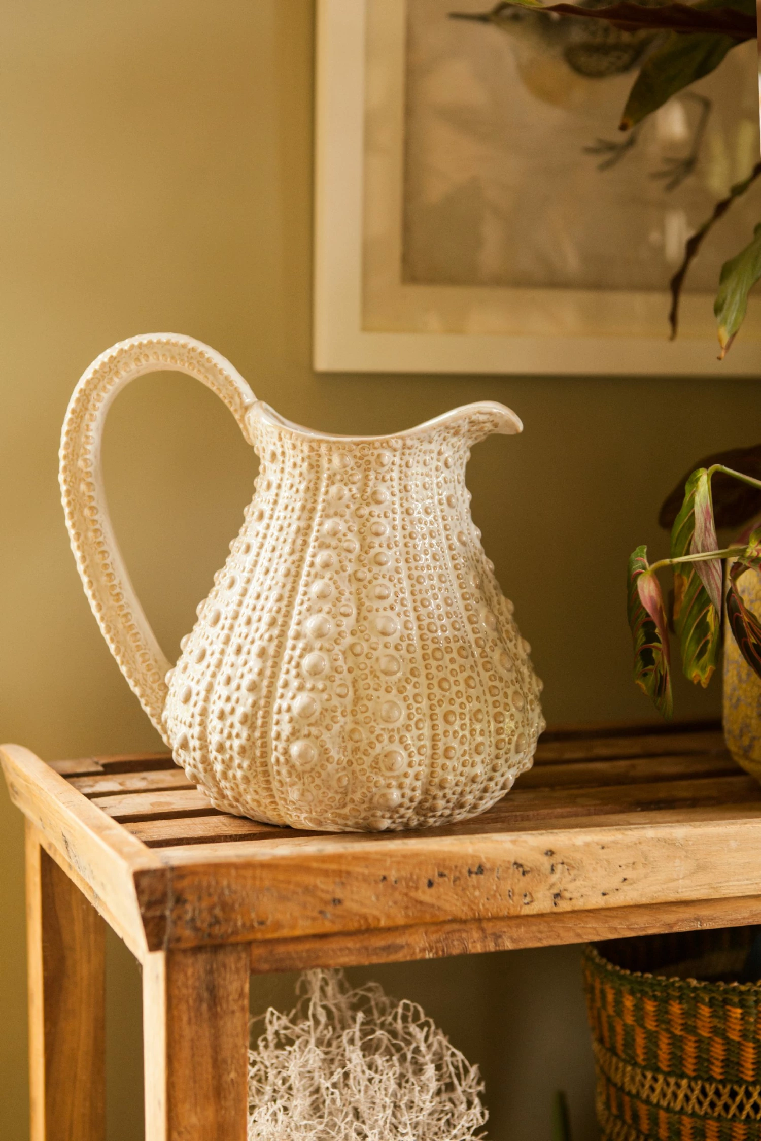 The Home Collection Urchin Effect White Jug 4 The Home Collection Urchin Effect White Jug